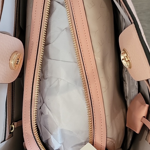 FINAL SALE- Radley London Shoulder Bag - Picture 7 of 9